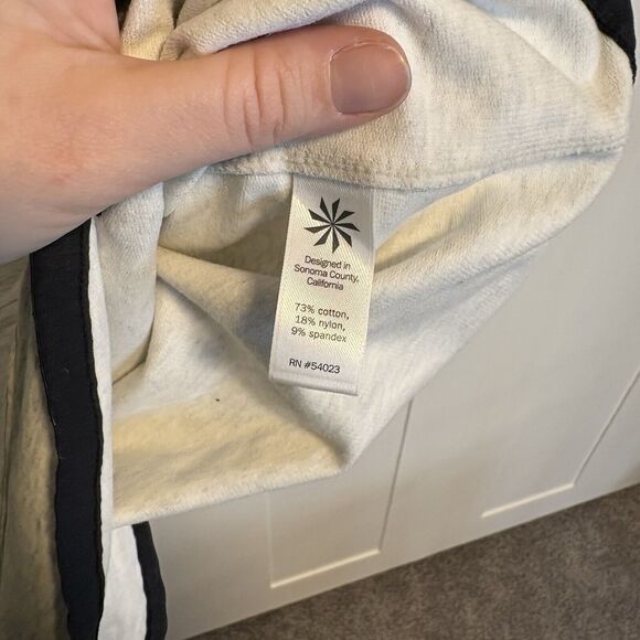 Athleta Women’s Size Medium Heathered Gray Sentry Hoodie Pullover EUC - Picture 4 of 7